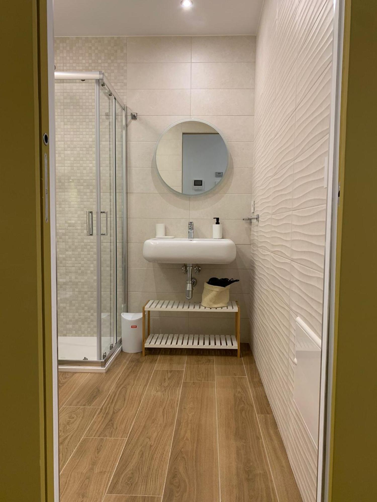 Domus13-With Private Parking Apartman Bari Kültér fotó