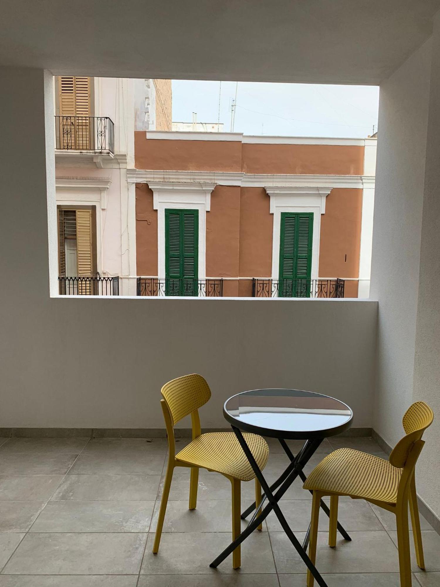 Domus13-With Private Parking Apartman Bari Kültér fotó