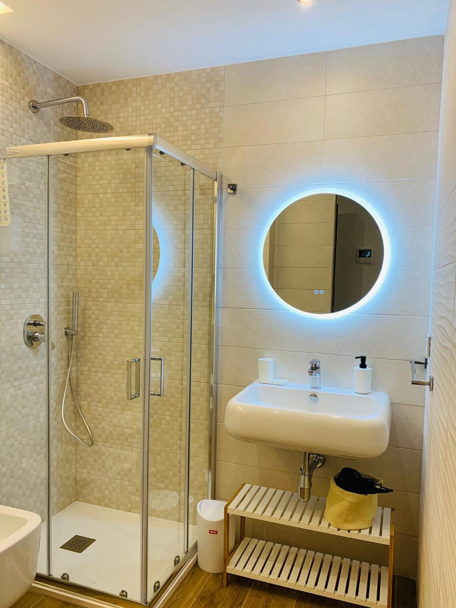 Domus13-With Private Parking Apartman Bari Kültér fotó