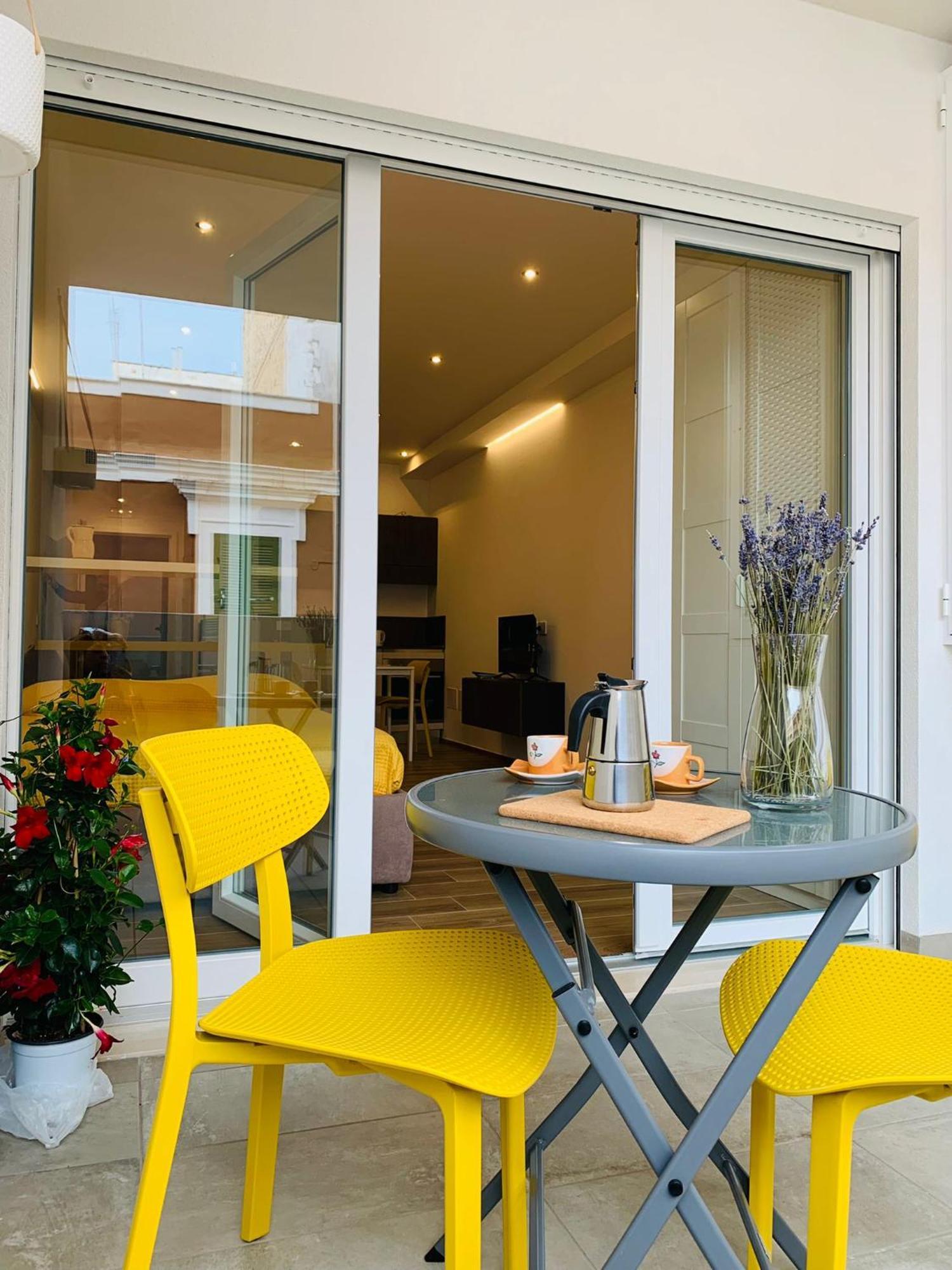 Domus13-With Private Parking Apartman Bari Kültér fotó